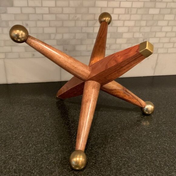 Two Wood & Brass Atomic MCM Style Jacks - Shelf Décor Bookends Home Accent - Picture 5 of 9